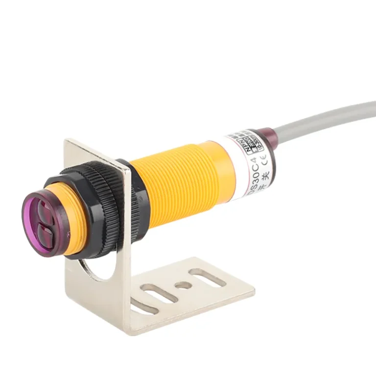 Diffuse reflection photoelectric switch 30cm