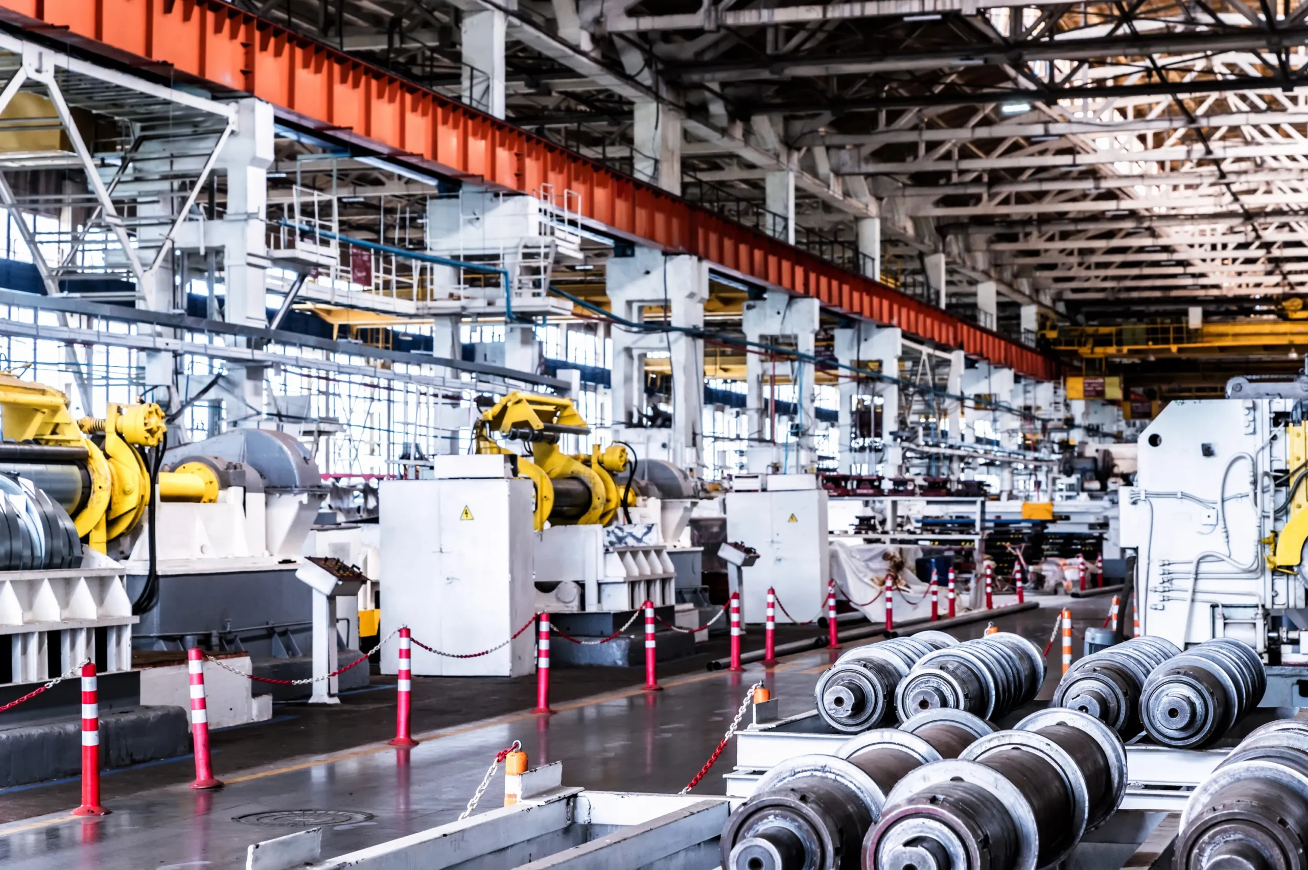interior-of-workshop-in-modern-industrial-plant-2024-10-18-06-41-19-utc